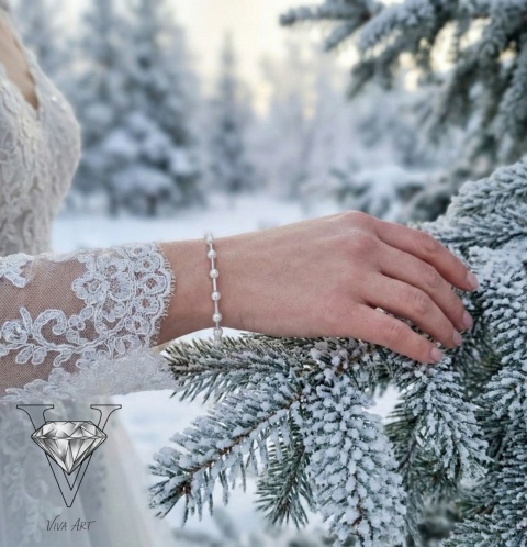 PRZEJRZYSTO BIAŁA BRANSOLETKA Z PEREŁ I SREBRA OD VIVA JEWELRY & ART
