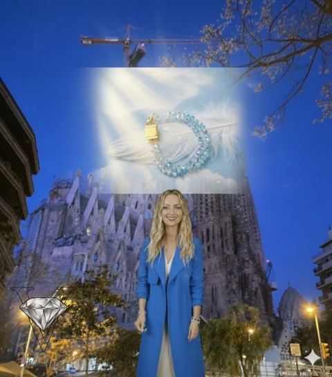 MODELKA Z BRANSOLETKĄ OD VIVA JEWELRY