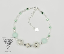 OBRAZ ZIELONEJ BRANSOLETKI ZE SREBREM OD VIVA JEWELRY