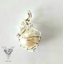 ZAWIESZKA ARTYSTYCZNA PERŁA W SREBRNYM UŚCISKU VIVA JEWELRY & ART