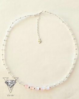 NASZYJNIK ZE SPEKTROLITU I SREBRA NASZYJNIK ZE SPEKTROLITU WIDOK NA KAMIEŃ POD KĄTEM