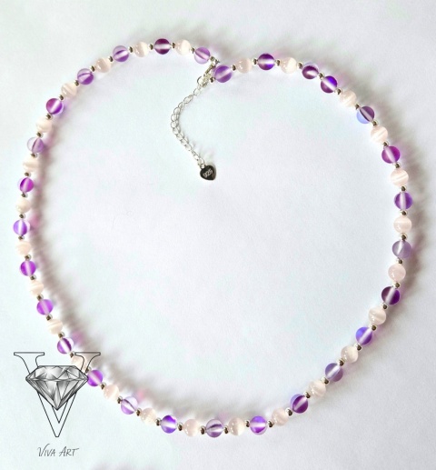 FIOLETOWO RÓŻOWY NASZYJNIK Z KORALIKÓW AUSTRIACKICH I KOCIEGO OKA OD VIVA JEWELRY & ART