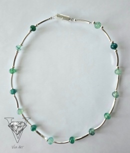 NASZYJNIK Z ZIELONYCH AGATÓW I SREBRA 925  ZAPIĘCIE MAGNETYCZNE OD VIVA JEWELRY & ART