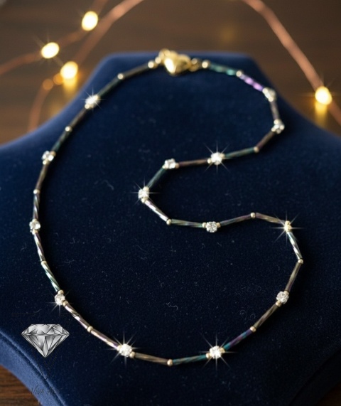 NASZYJNIK Z CYRKONII I SREBRA POZŁACANEGO 18 - KARATOWYM ZŁOTEM