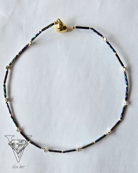 NAZSZYJNIK Z ZAPIECIEM MAGNETYCZNYM Z CYRNONII I SREBRA POZŁACANEGO 18 - KARATOWYM ZŁOTEM